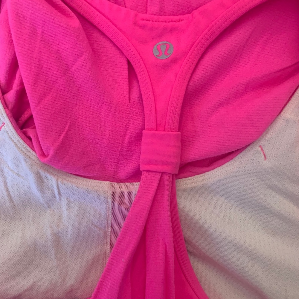 Lululemon Flowy Tank with Built in Bra - Picture 3 of 3